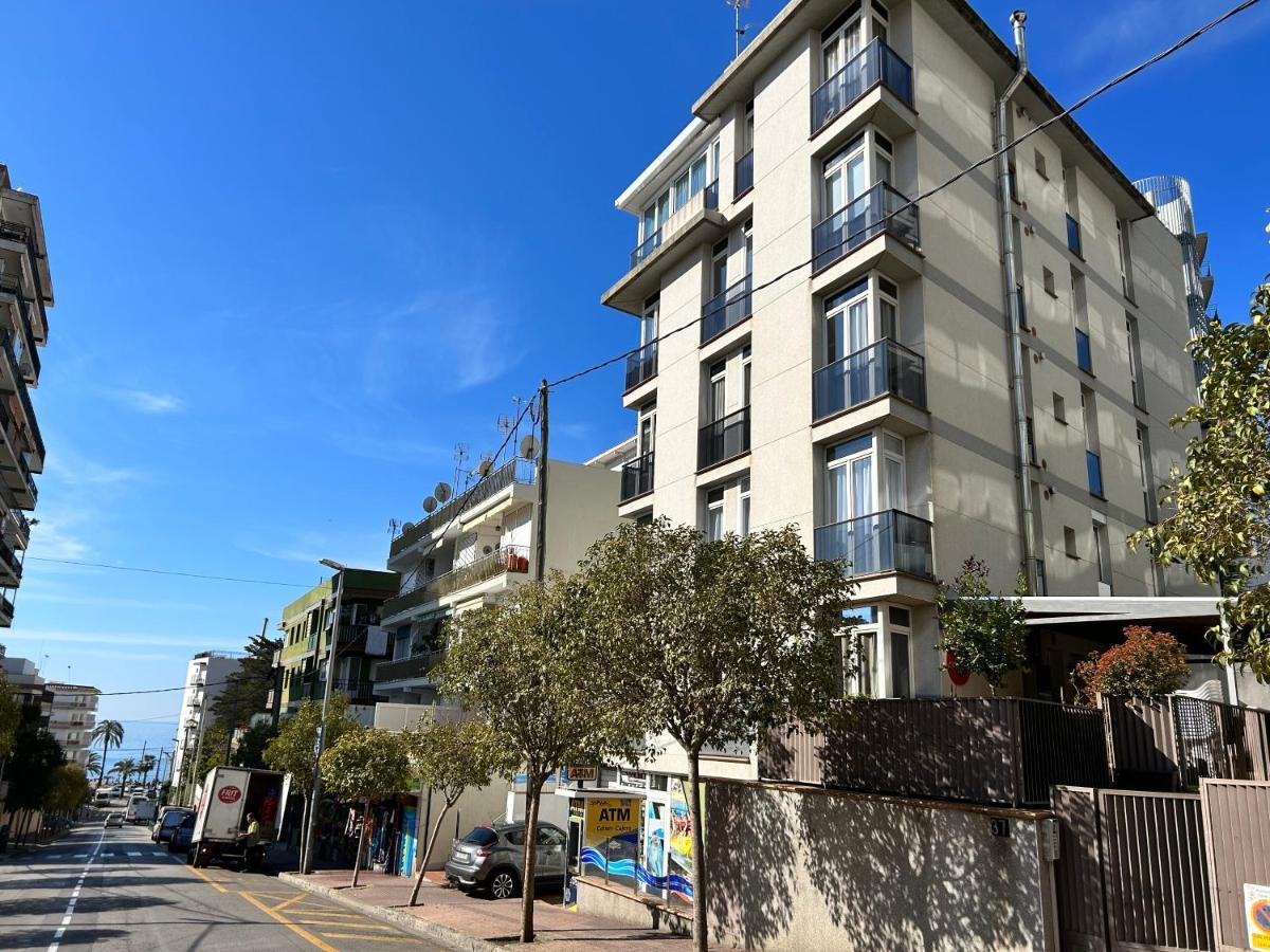Apartaments Superiors Mtb Only Couples Lloret de Mar Zewnętrze zdjęcie