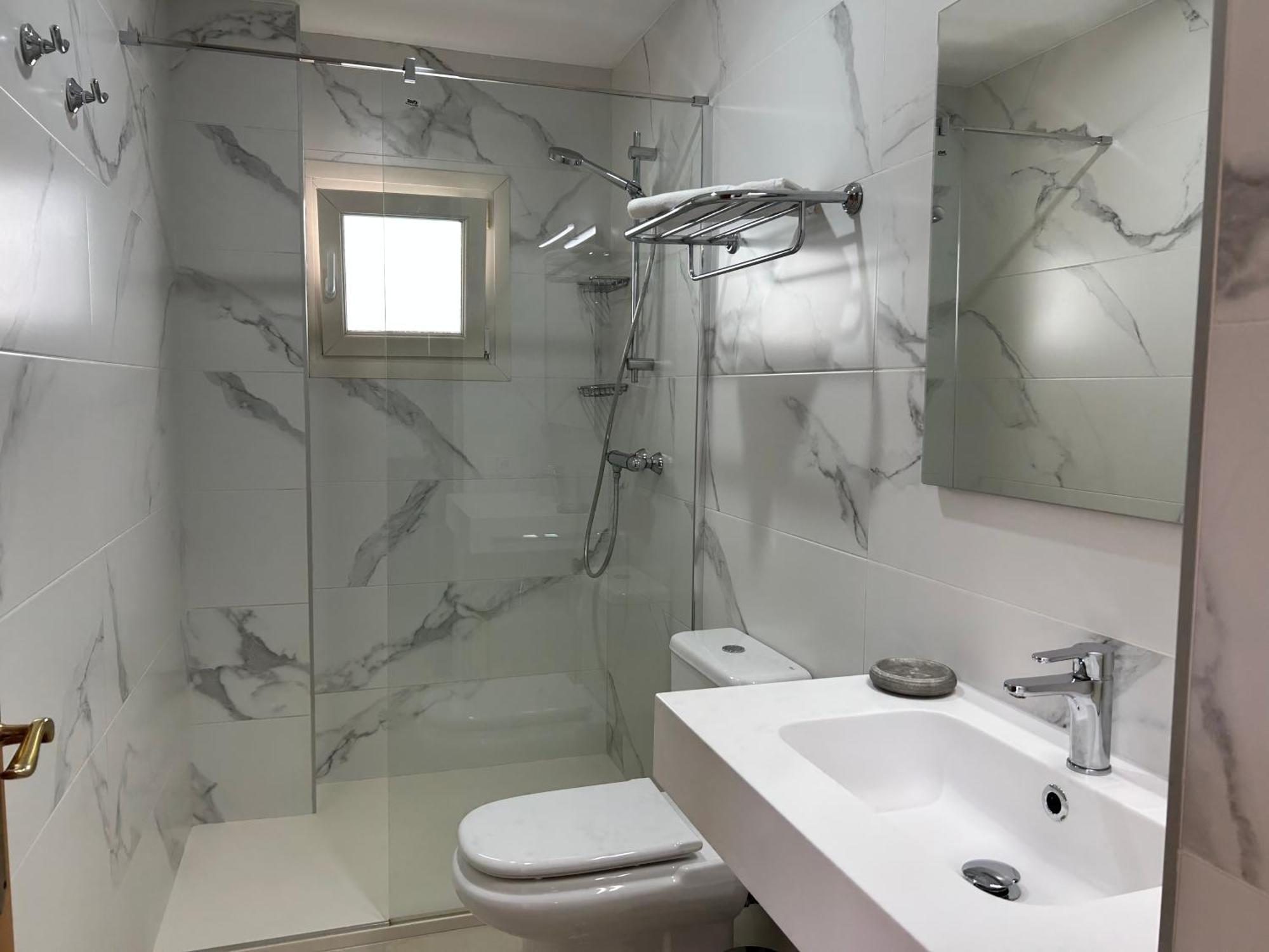 Apartaments Superiors Mtb Only Couples Lloret de Mar Zewnętrze zdjęcie
